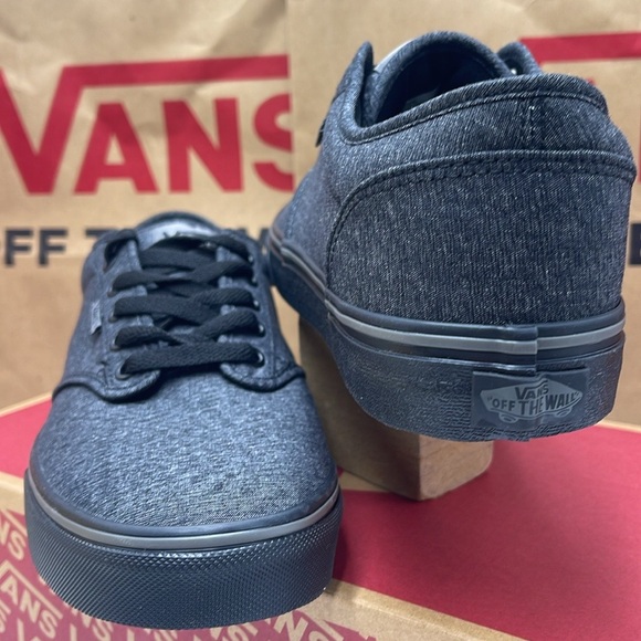 Vans Men’s Atwood
(Varsity Textile) Black/Pewter
VN0A45J9VEJ
Sneakers - Picture 12 of 16